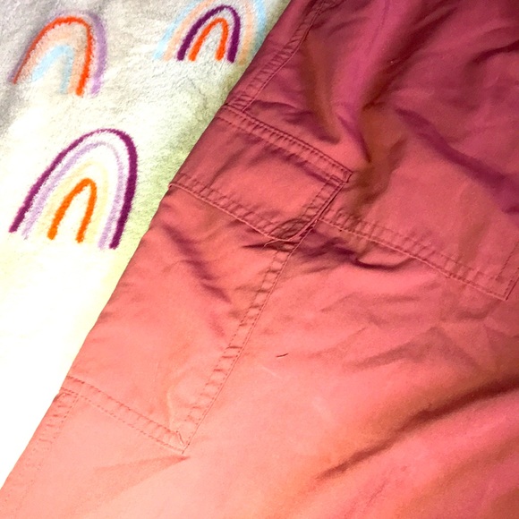 Old navy active wear - Picture 4 of 4